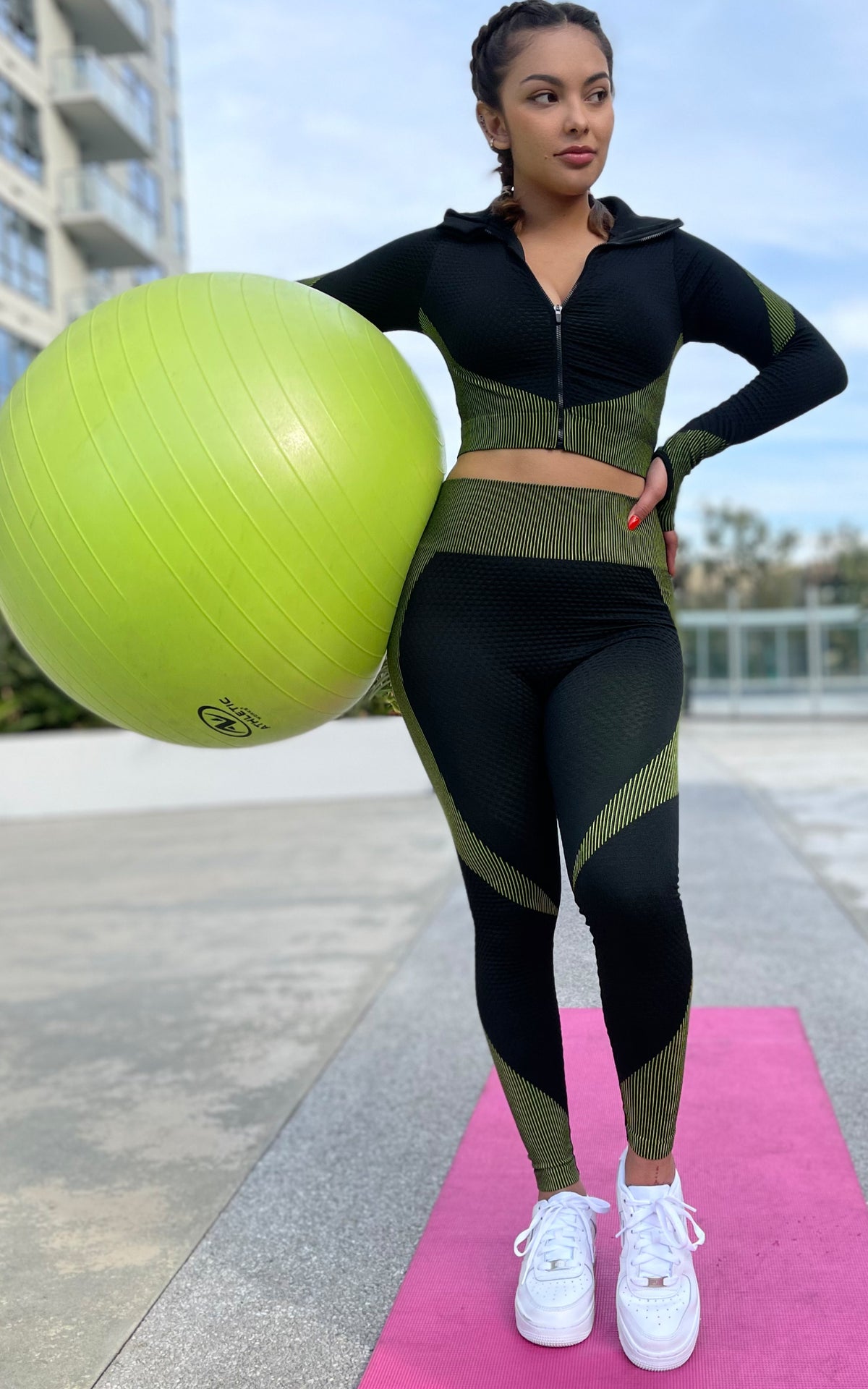 Drop It Like a Squat: Contour Workout Set in Black - Chynna Dolls Swimwear