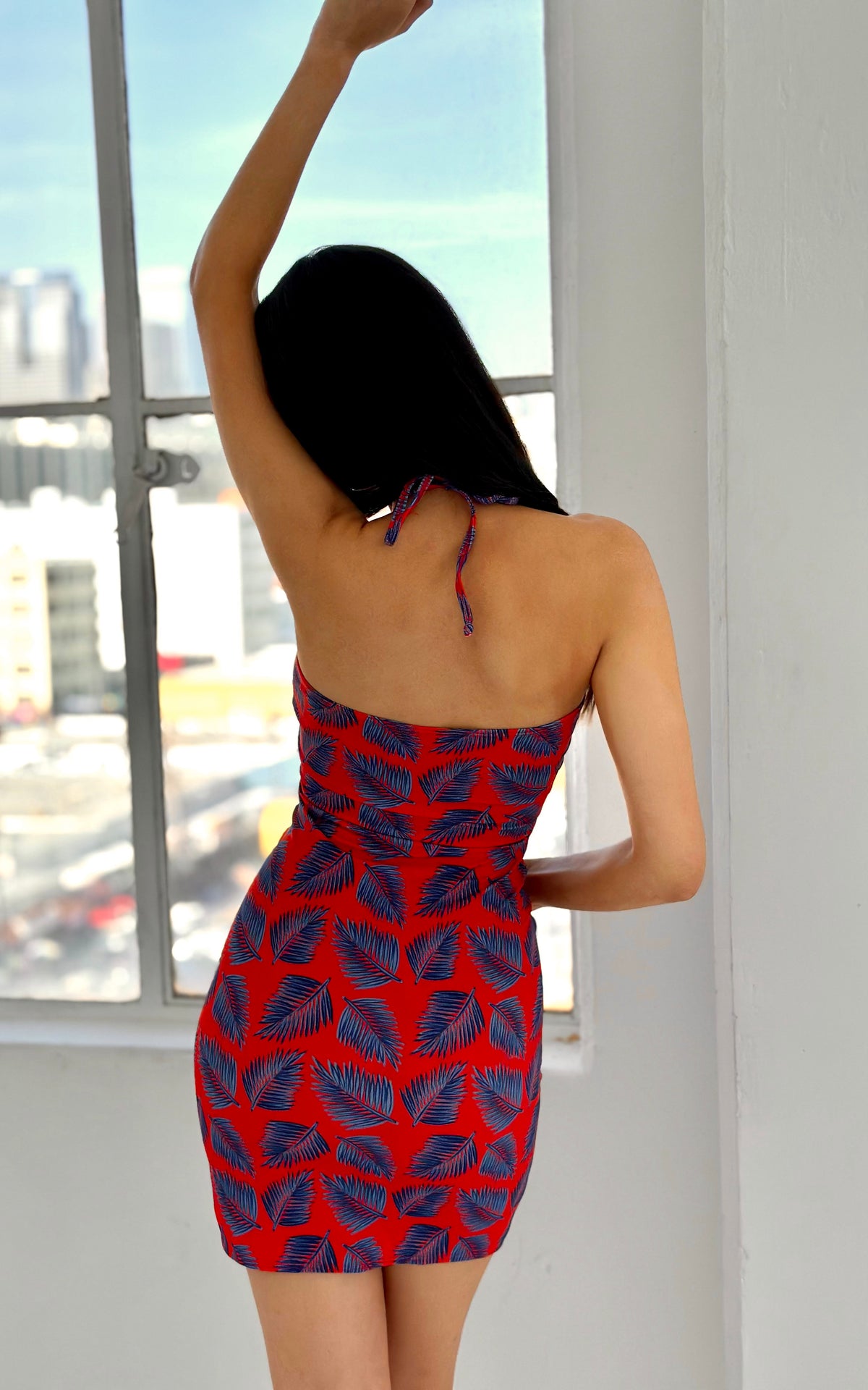 Niki: Drawstring Mini-Dress Red/Blue Palms